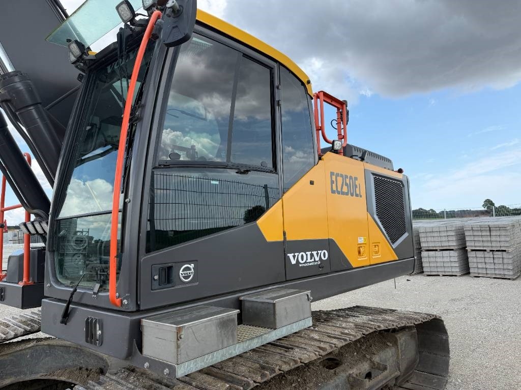 Brugt Volvo EC 250 EL til salg